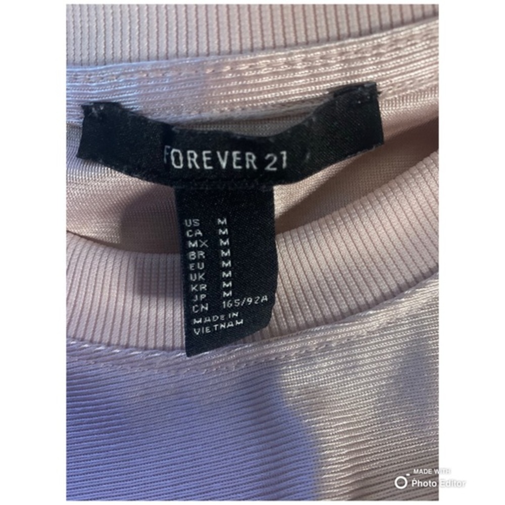 38🌞Forever 21🌞 - Picture 5 of 5